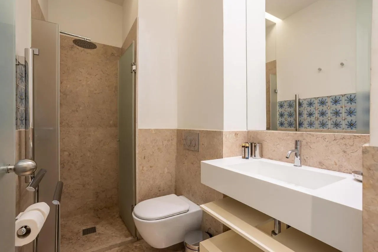 Апартаменты Chic Tailor Made Flat In Chiado Лиссабон