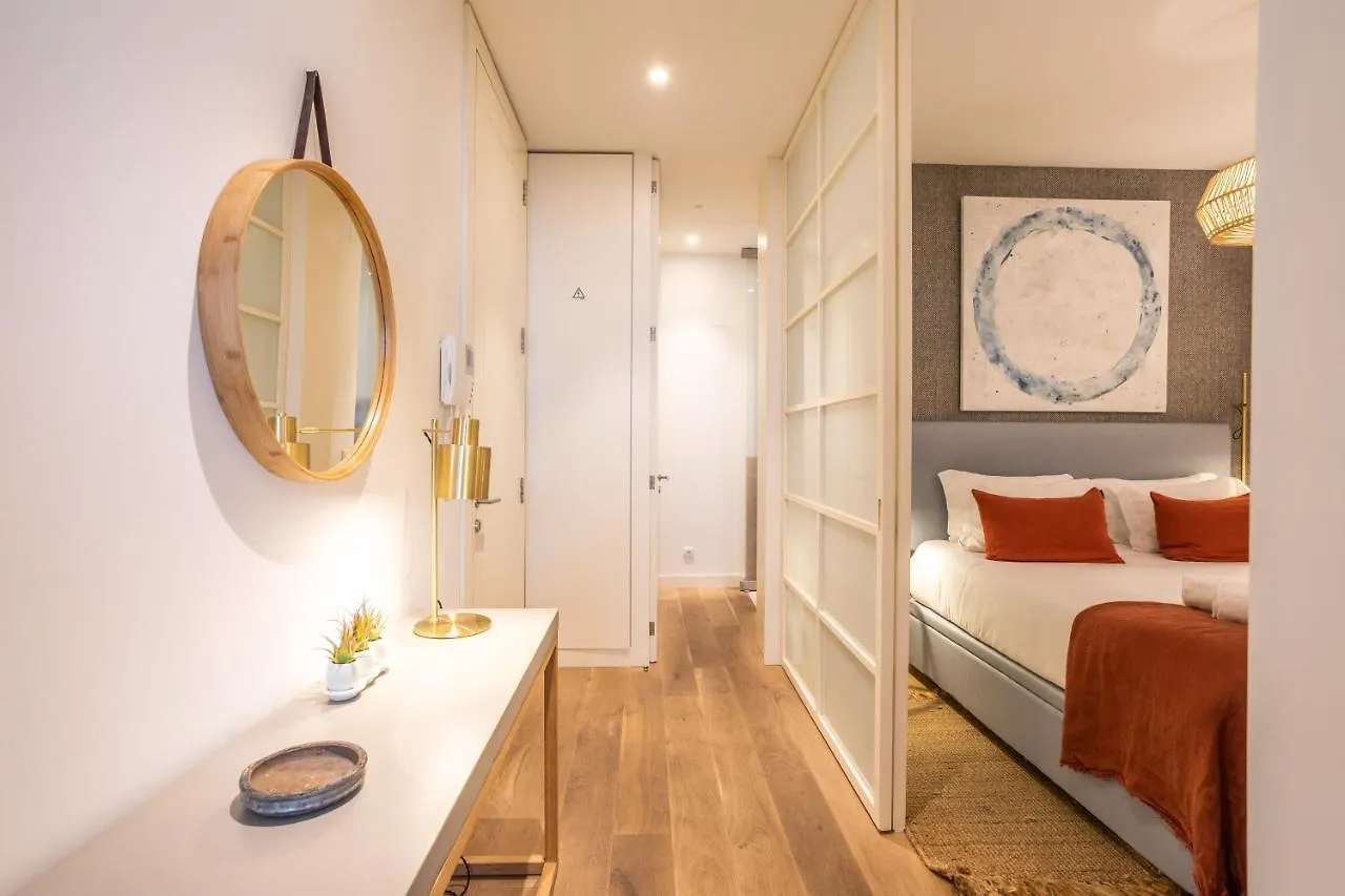 리스본 Chic Tailor Made Flat In Chiado 아파트 포르투갈